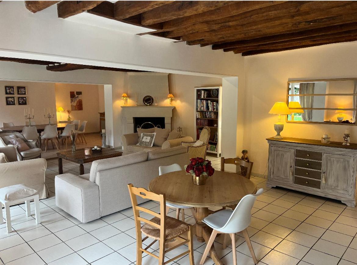 Chambres A La Maison Hermitage Aincourt Kültér fotó