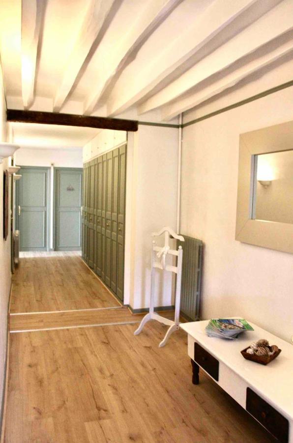 Chambres A La Maison Hermitage Aincourt Kültér fotó