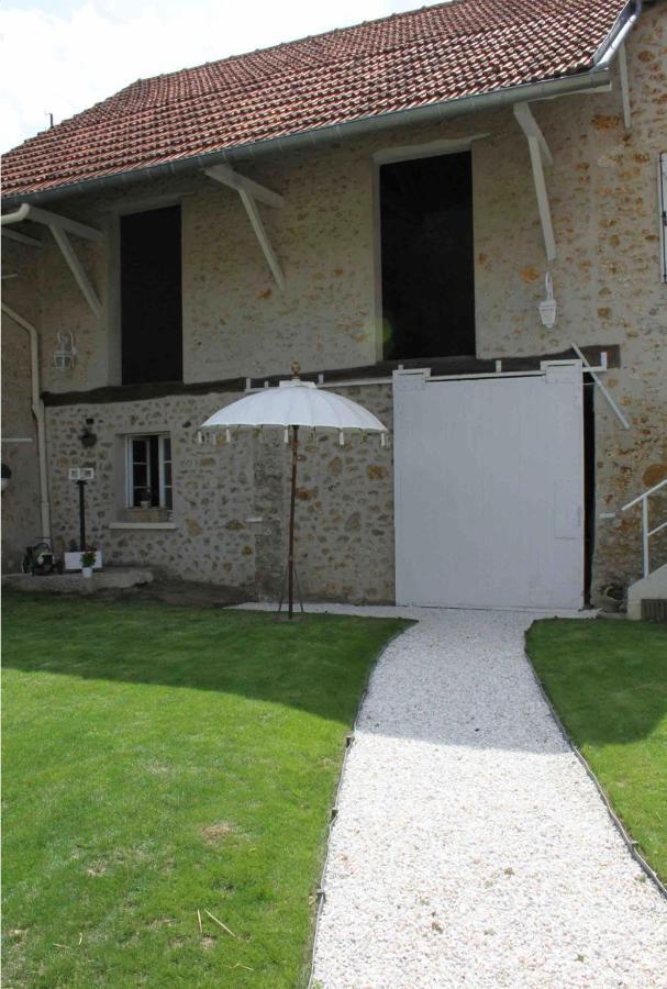 Chambres A La Maison Hermitage Aincourt Kültér fotó